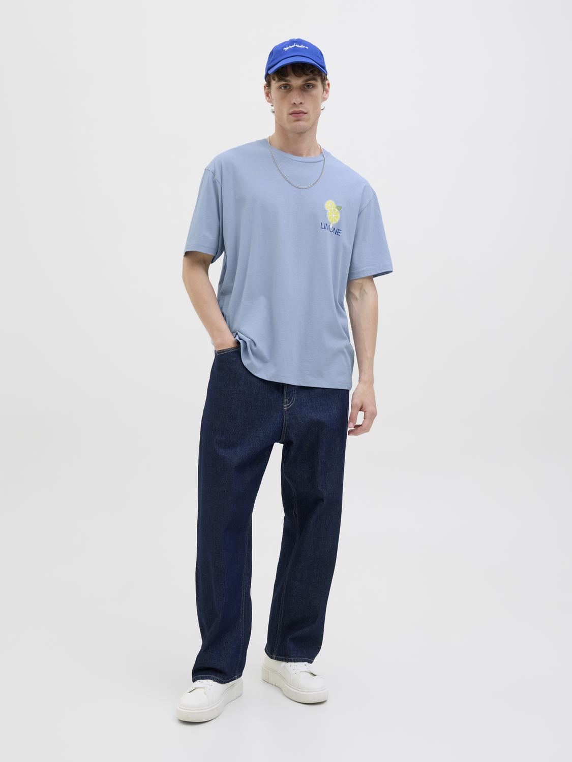 model_shot-front_full